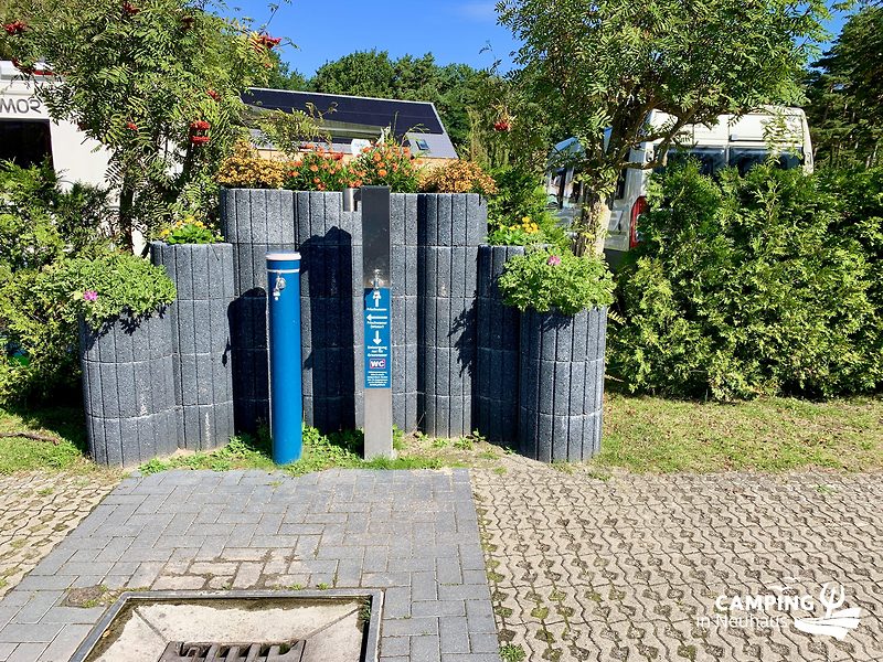 Bunte Mobilentsorgungstation